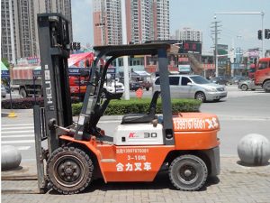3噸4米叉車